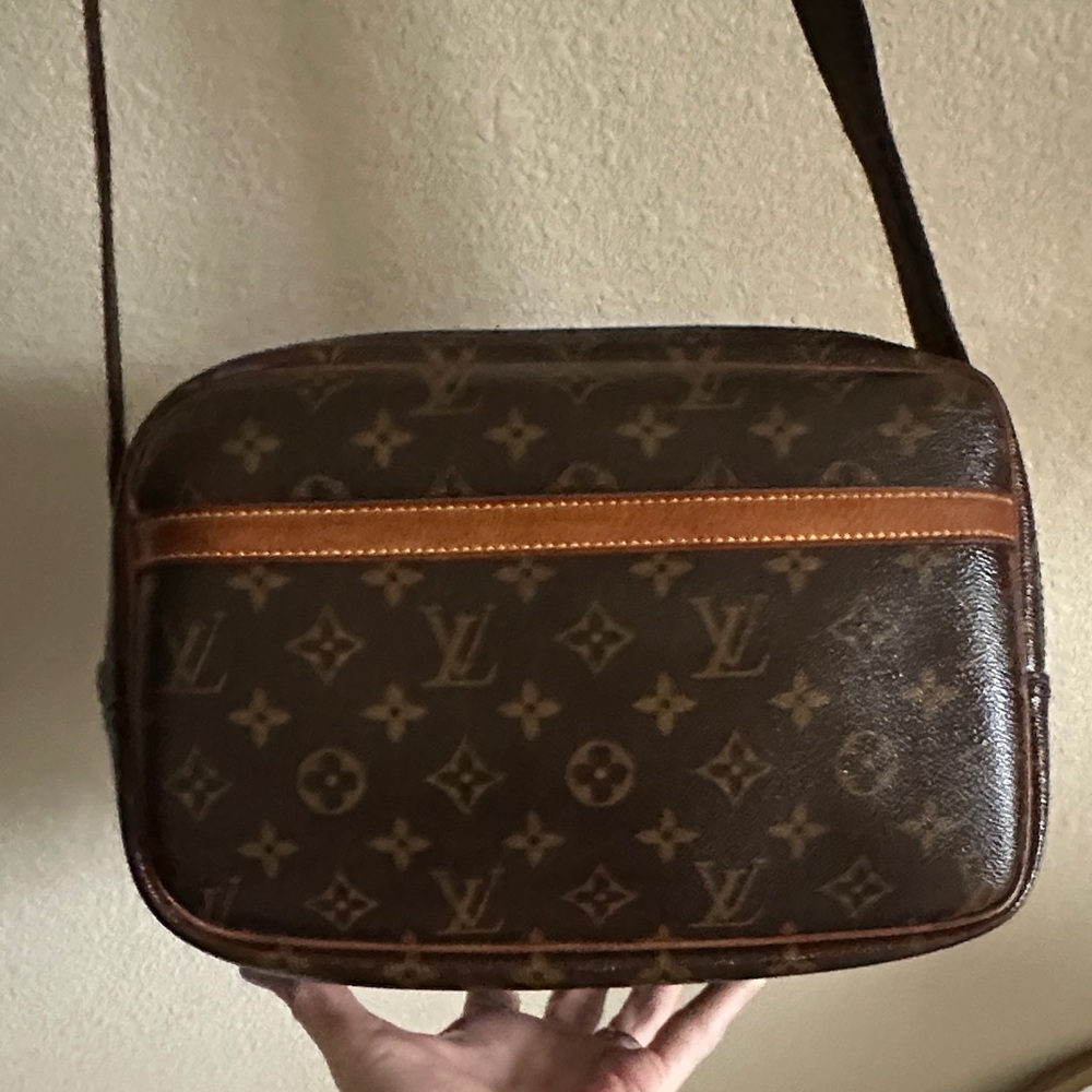 LOUIS VUITTON Reporter w/LV dustbag Authenic Travel wipeable interior Vintage